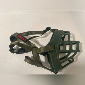 BARKLESS Dog Muzzle, Soft Basket Silicone Muzzle, Prevents Biting, Size 6